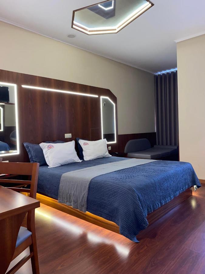 Motel Paraiso Do Braseiro บีลาโนวาเดกายา ภายนอก รูปภาพ